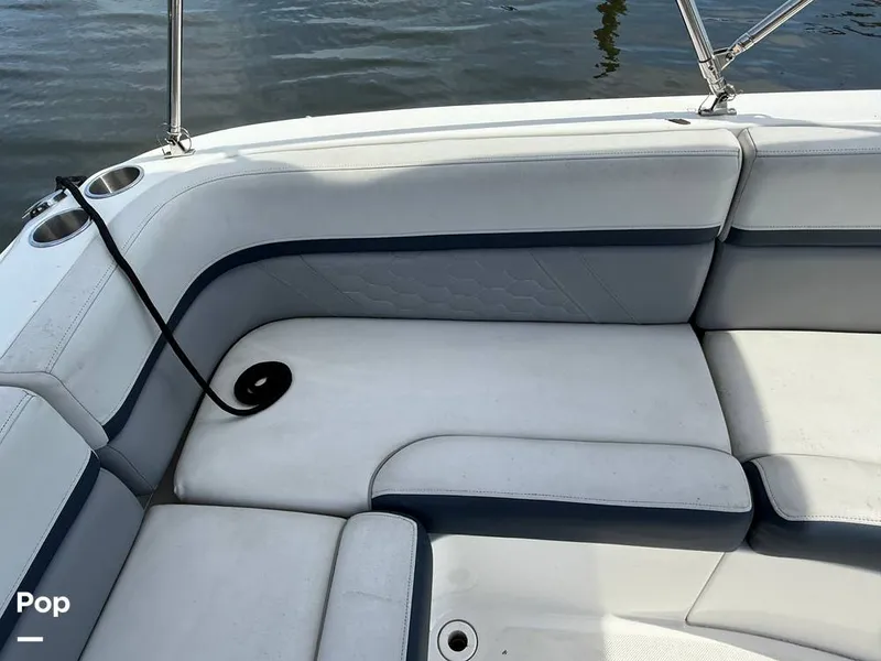 Slide: The Image of Hurricane SS 192 RL 2022 - 15304206