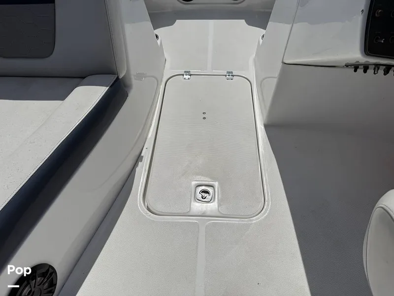 Slide: The Image of Hurricane SS 192 RL 2022 - 15304359