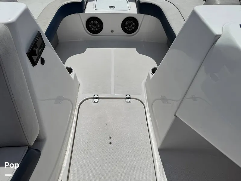 Slide: The Image of Hurricane SS 192 RL 2022 - 15304361