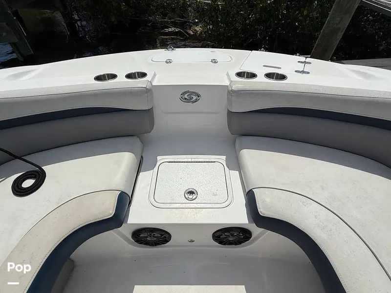 Slide: The Image of Hurricane SS 192 RL 2022 - 15304366