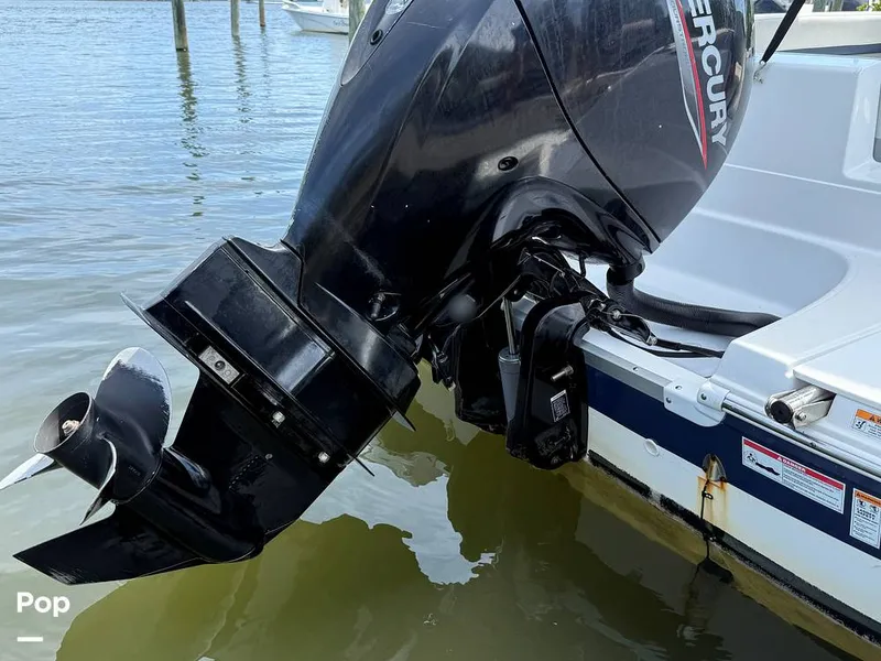 Slide: The Image of Hurricane SS 192 RL 2022 - 15304394