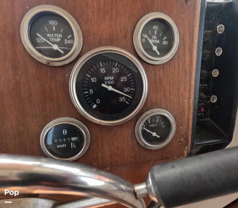 Slide: The Image of Chris-Craft Commander SE 1969 - 16335780