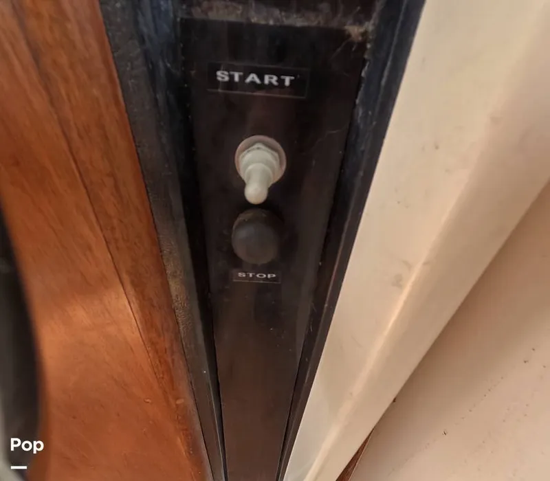 Slide: The Image of Chris-Craft Commander SE 1969 - 16335785