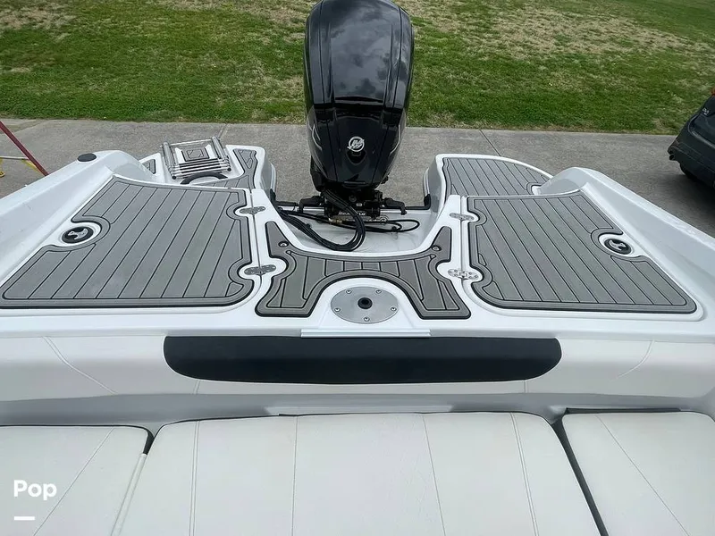 Slide: The Image of Tahoe 450 TF 2021 - 15294622