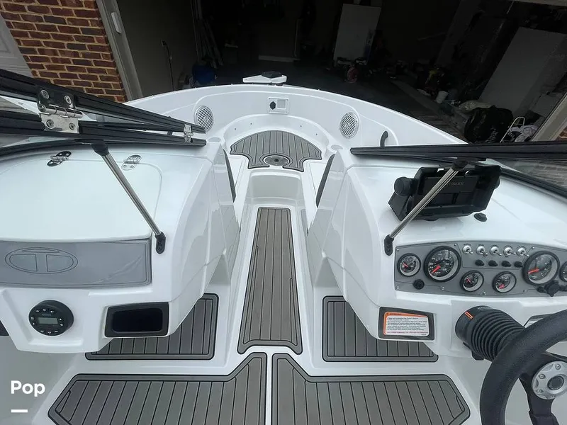 Slide: The Image of Tahoe 450 TF 2021 - 15294624