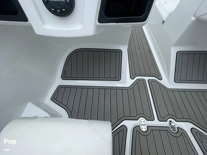 Slide: The Image of Tahoe 450 TF 2021 - 15294610