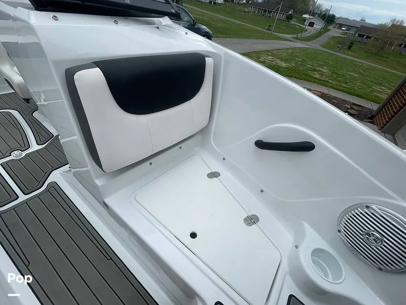 Slide: The Image of Tahoe 450 TF 2021 - 15294616