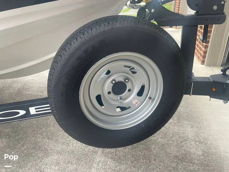 Slide: The Image of Peace of mind: vessel has only ever had a single owner! - I1