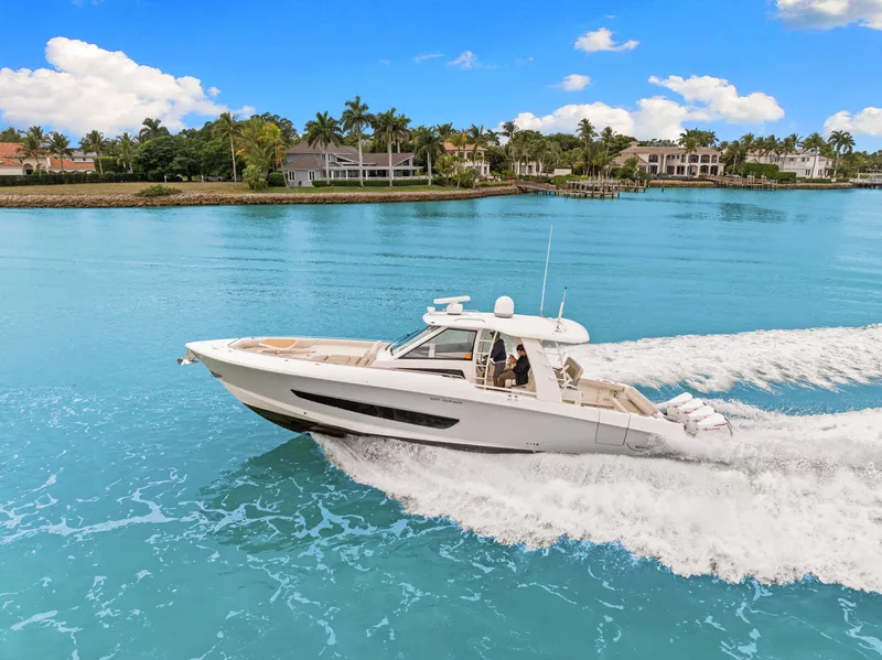 The Image of Boston Whaler 420 OUTRAGE 2020 - 0