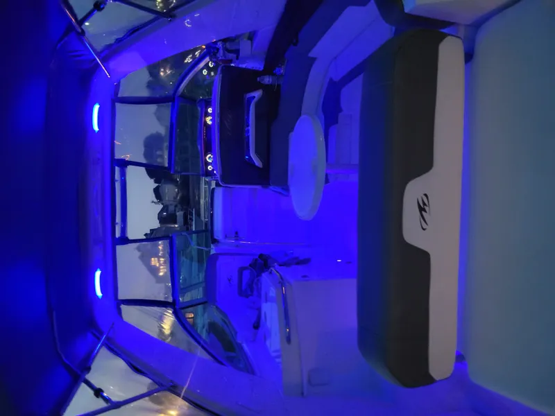 Slide: The Image of Monterey 275 SPORT YACHT 2018 - 17