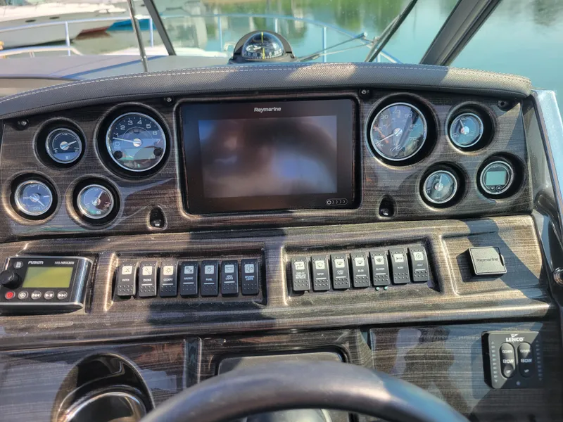 Slide: The Image of Monterey 275 SPORT YACHT 2018 - 8