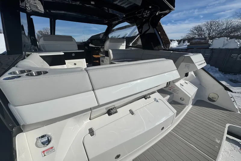 Slide: The Image of Sea Ray Sundancer 370 Outboard 2026 - 4