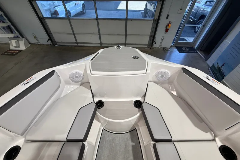 Slide: The Image of Yamaha AR220 2026 - 30