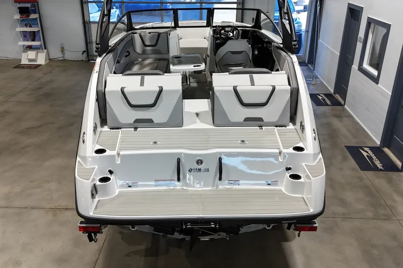 Slide: The Image of Yamaha AR220 2026 - 5