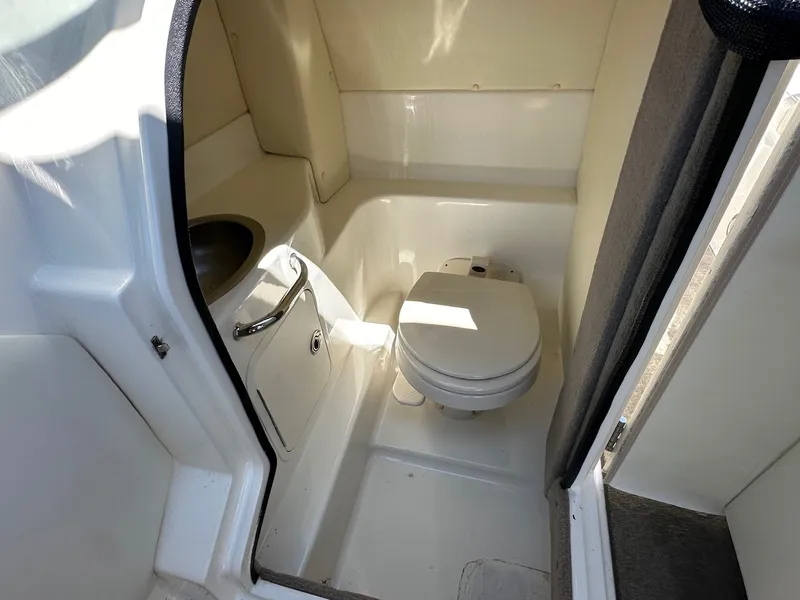 Slide: The Image of Sea Ray 270 Select EX 2006 - 22