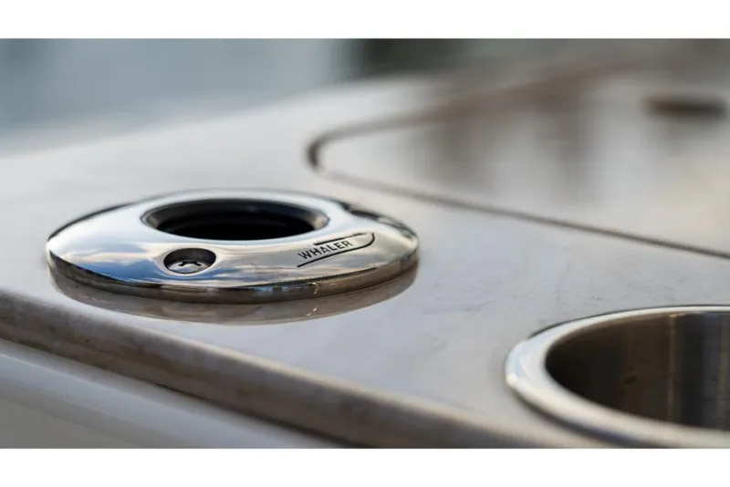 Slide: The Image of Boston Whaler 280 Dauntless 2026 - 61