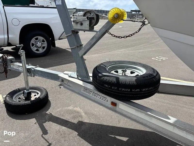 Slide: The Image of Dual-axle Aluminum Venture - 15311311