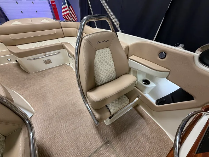 Slide: The Image of Chris-Craft 25GT 2021 - 37