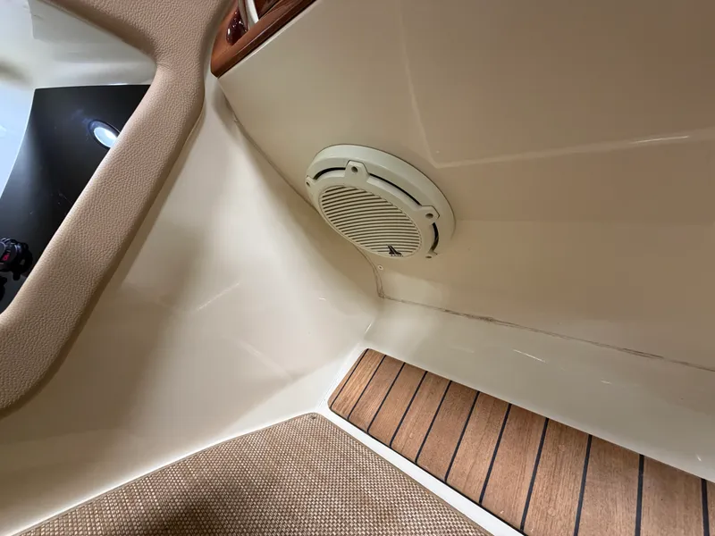 Slide: The Image of Chris-Craft 25GT 2021 - 41