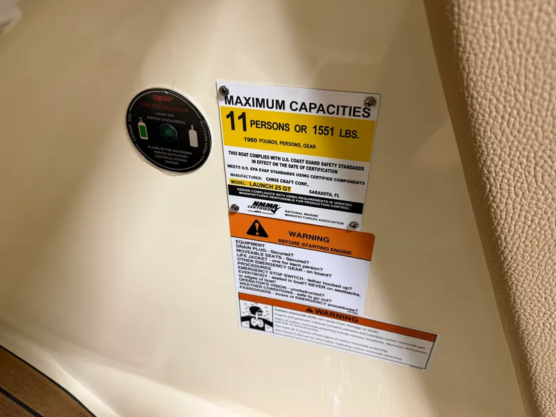 Slide: The Image of Chris-Craft 25GT 2021 - 51