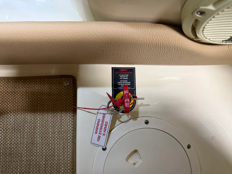 Slide: The Image of Chris-Craft 25GT 2021 - 52