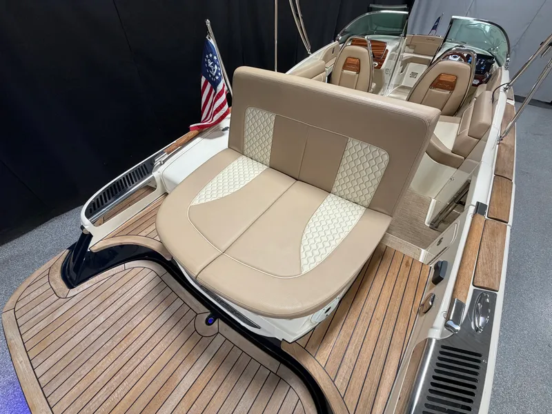 Slide: The Image of Chris-Craft 25GT 2021 - 74