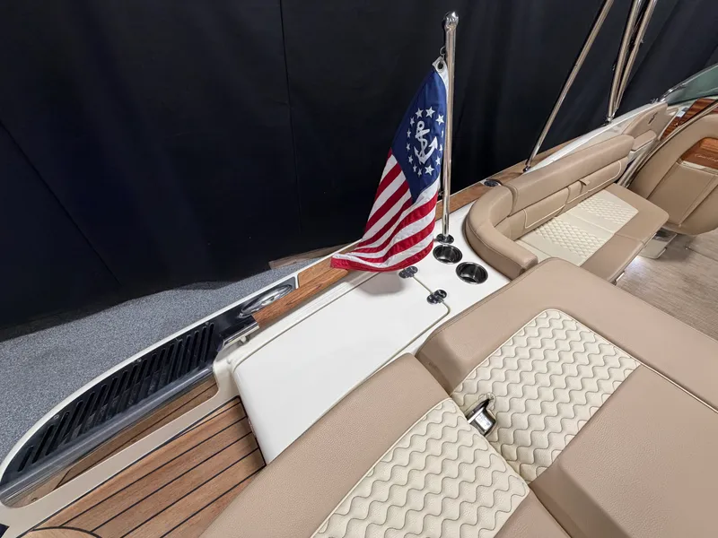 Slide: The Image of Chris-Craft 25GT 2021 - 75