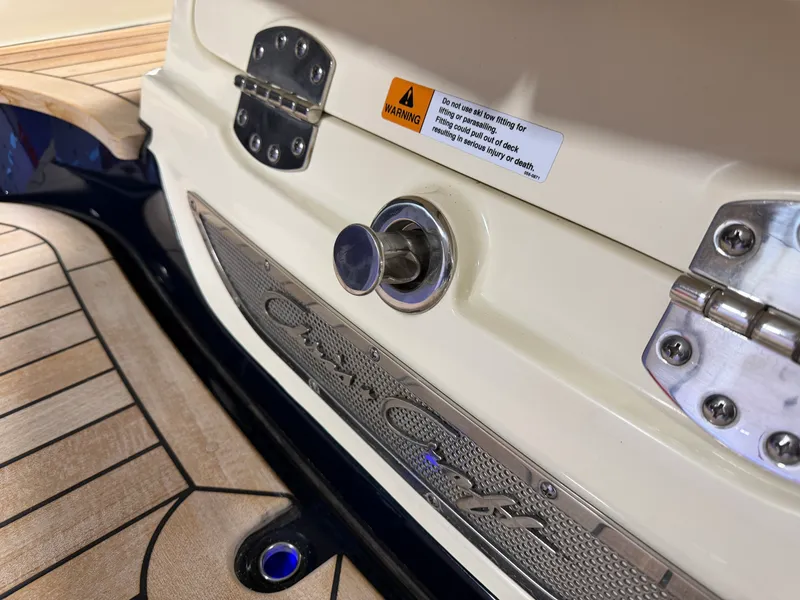 Slide: The Image of Chris-Craft 25GT 2021 - 81