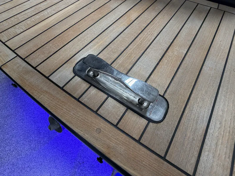 Slide: The Image of Chris-Craft 25GT 2021 - 89