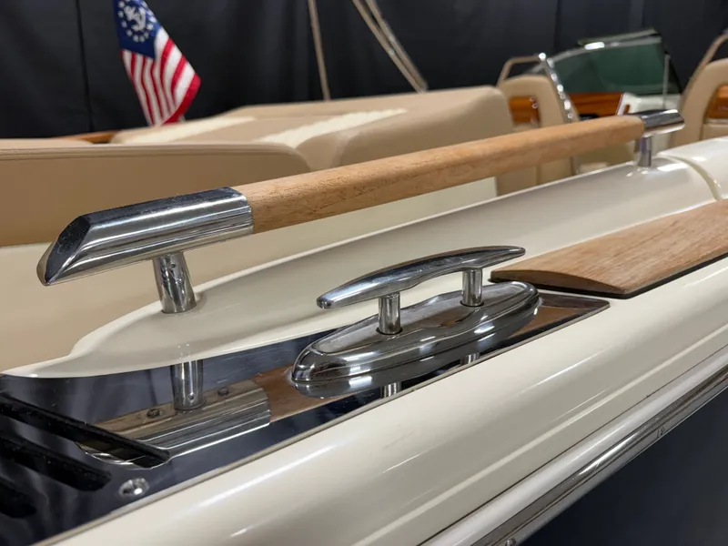 Slide: The Image of Chris-Craft 25GT 2021 - 96