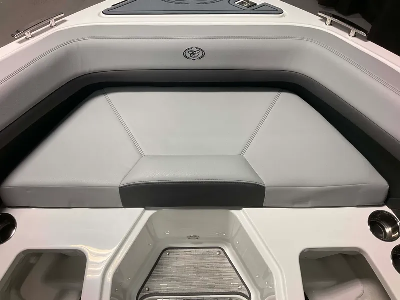 Slide: The Image of Cobalt R4 Outboard 2026 - 16