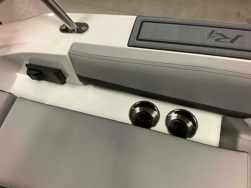 Slide: The Image of Cobalt R4 Outboard 2026 - 55