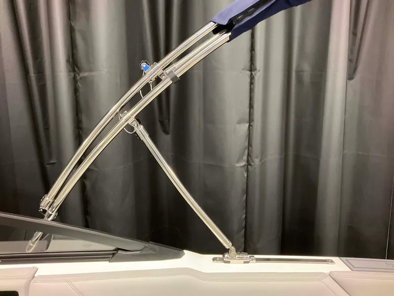 Slide: The Image of Cobalt R4 Outboard 2026 - 59