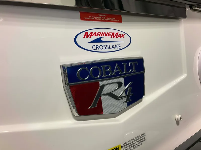Slide: The Image of Cobalt R4 Outboard 2026 - 66