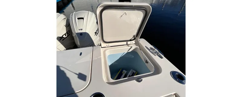 Slide: The Image of Grady-White Canyon 386 2026 - 15