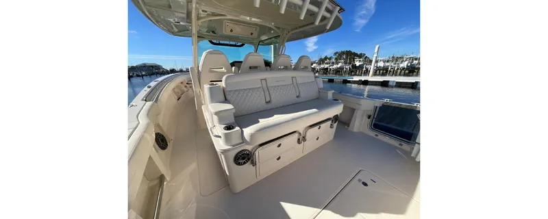 Slide: The Image of Grady-White Canyon 386 2026 - 2