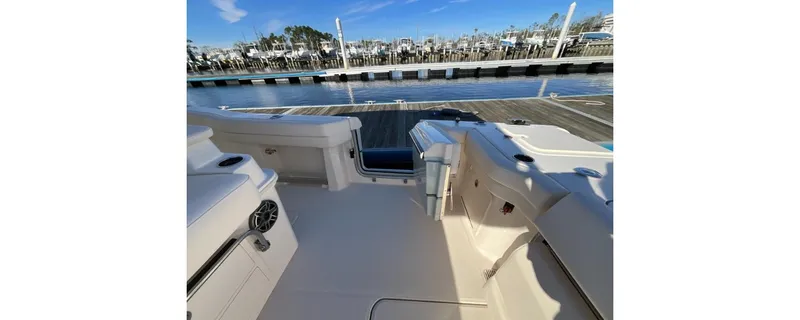 Slide: The Image of Grady-White Canyon 386 2026 - 3