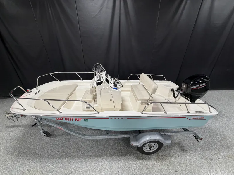 Slide: The Image of Boston Whaler 150 Montauk 2022 - 1