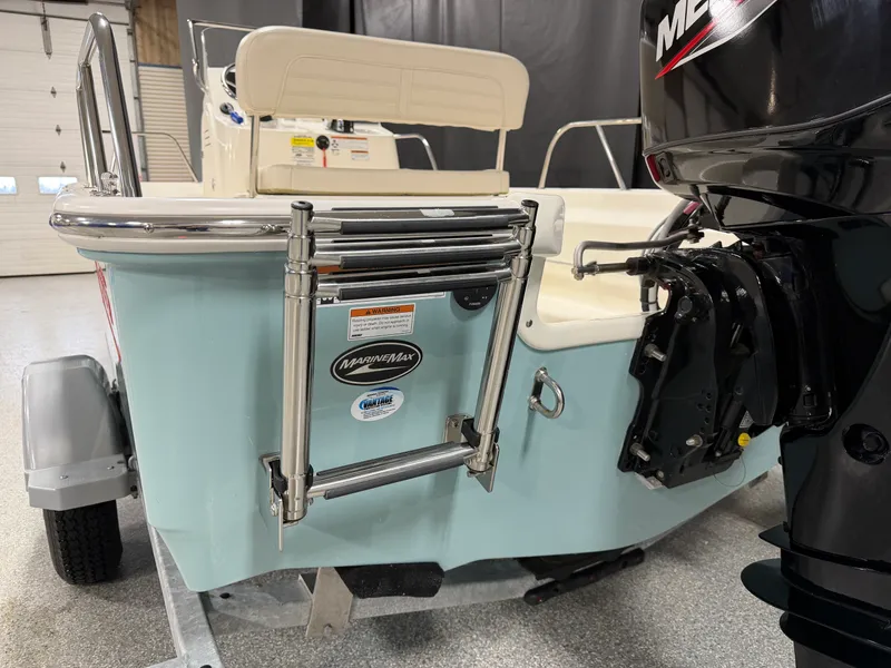 Slide: The Image of Boston Whaler 150 Montauk 2022 - 11