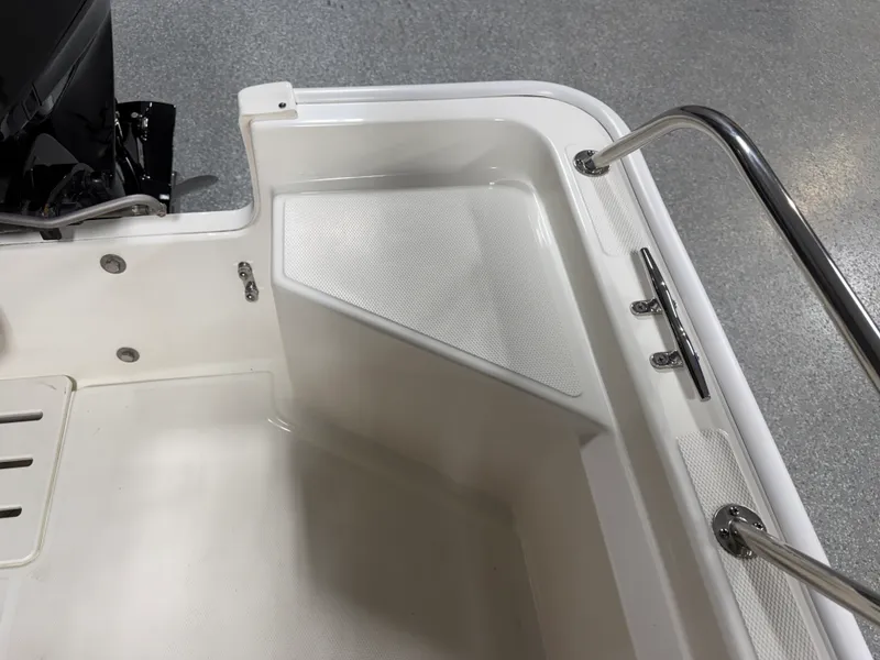 Slide: The Image of Boston Whaler 150 Montauk 2022 - 21