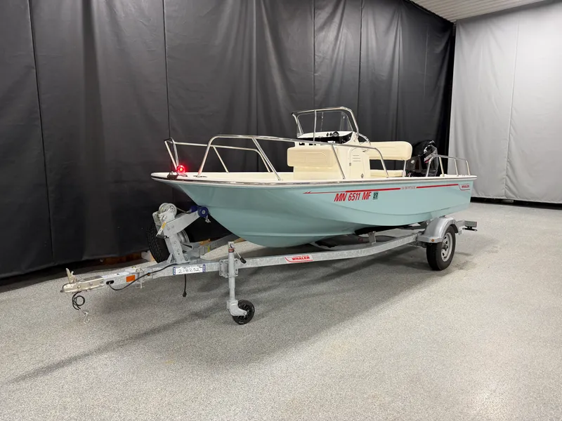 Slide: The Image of Boston Whaler 150 Montauk 2022 - 3