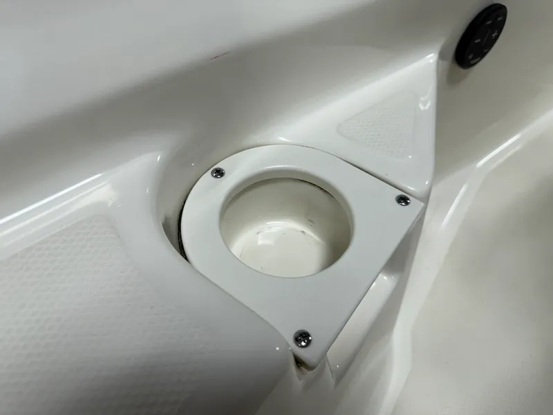 Slide: The Image of Boston Whaler 150 Montauk 2022 - 54