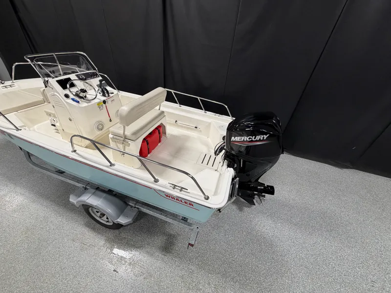 Slide: The Image of Boston Whaler 150 Montauk 2022 - 6
