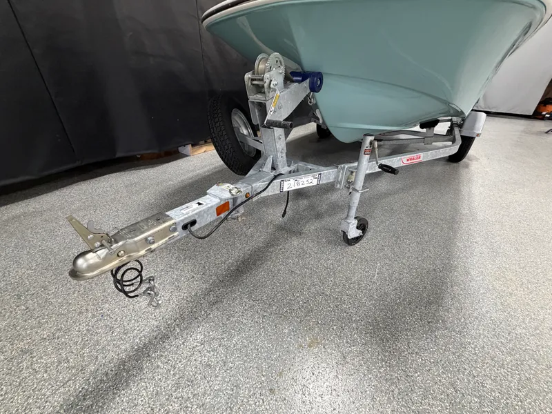 Slide: The Image of Boston Whaler 150 Montauk 2022 - 61