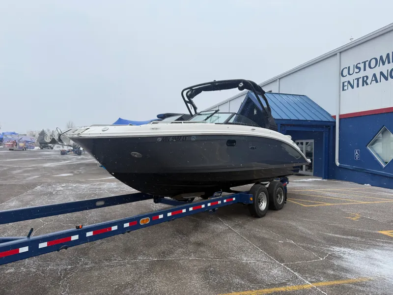 Slide: The Image of Sea Ray 270 SDX 2020 - 3