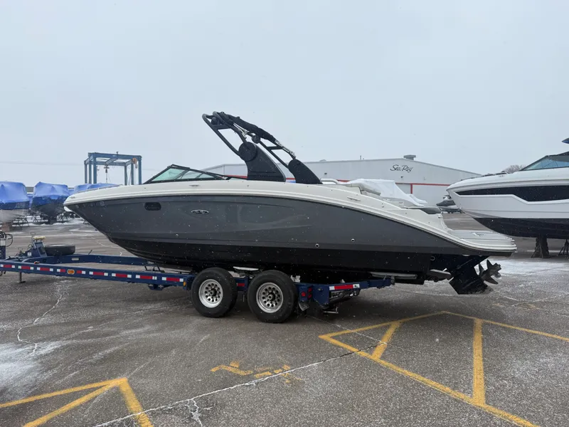 Slide: The Image of Sea Ray 270 SDX 2020 - 4