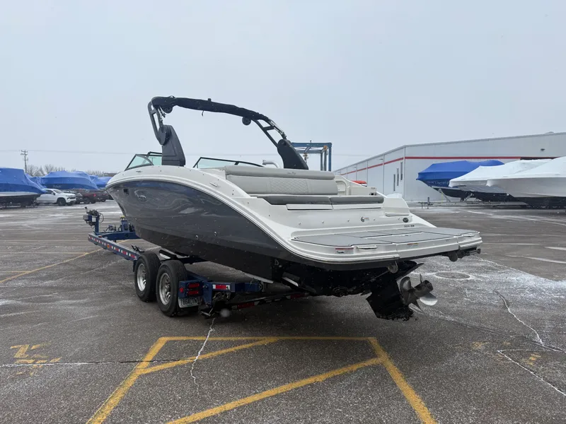 Slide: The Image of Sea Ray 270 SDX 2020 - 5