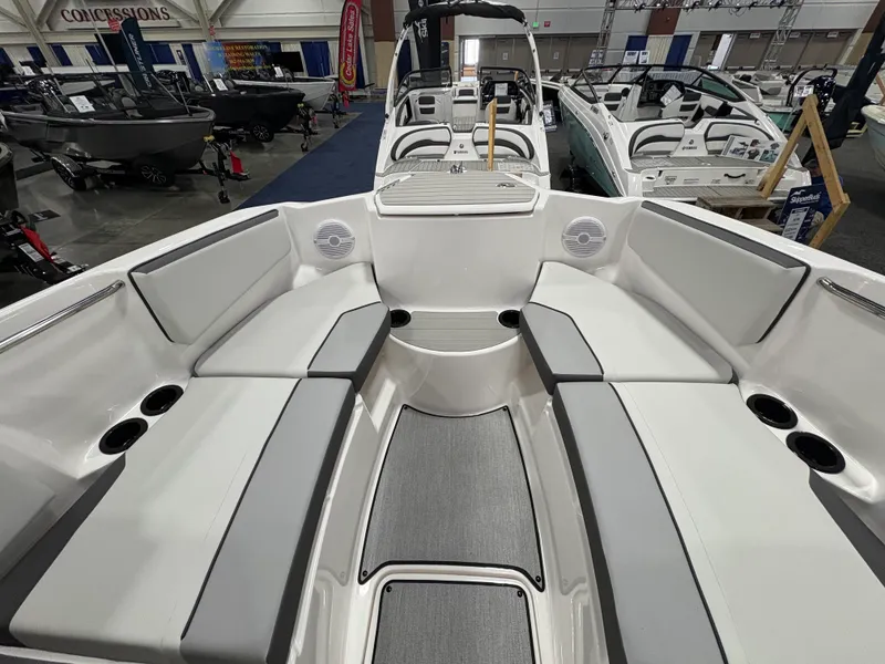 Slide: The Image of Yamaha AR220 2026 - 13