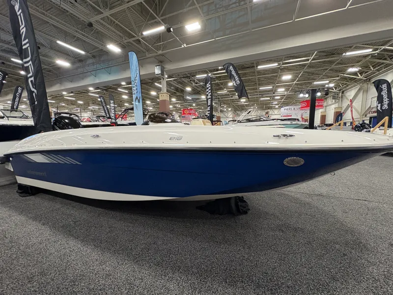 Slide: The Image of Bayliner E18LE 2026 - 3