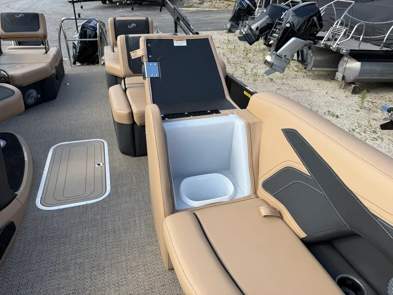 Slide: The Image of Barletta Cabrio 22 M 2026 - 27